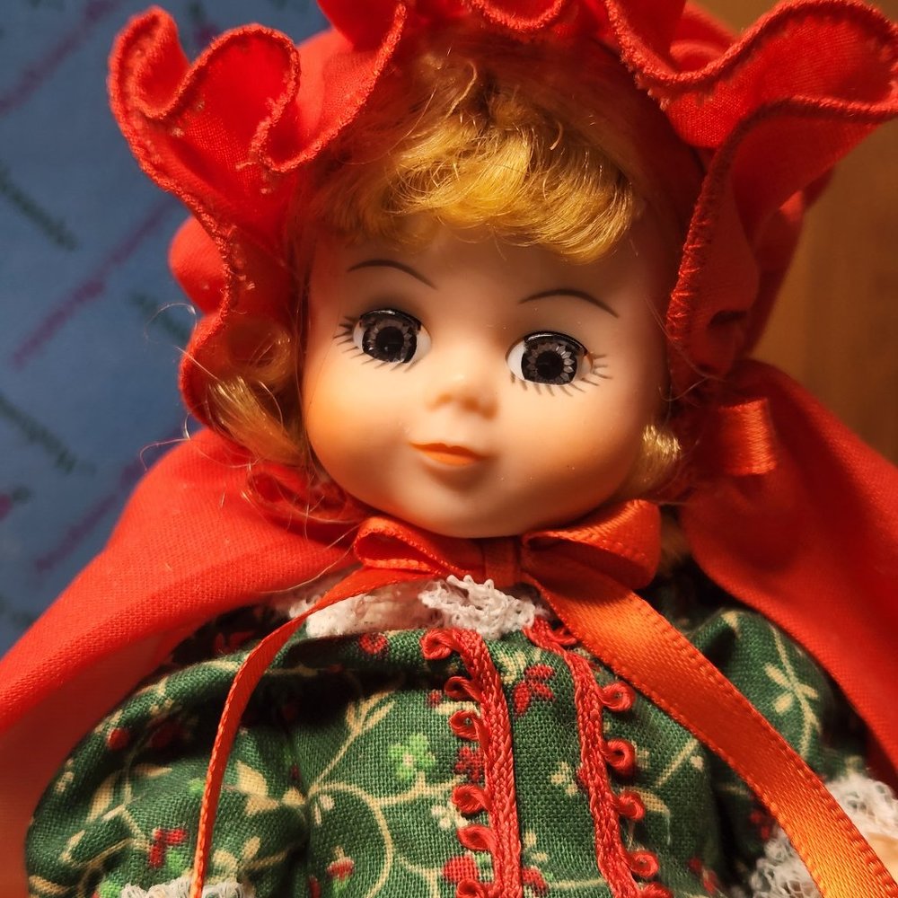 Lil' Red Riding Hood